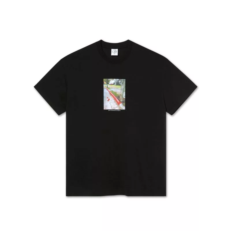 Polar Red Curb Tee Black